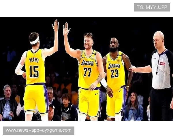 湖人詹姆斯东契奇联手60分，逆转76人